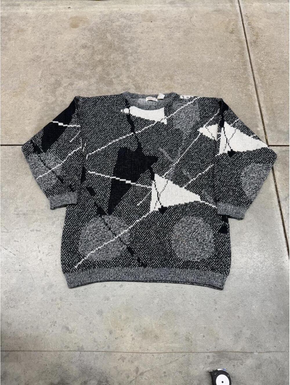 vintage genoa grey black and white colorful knit sweater size medium